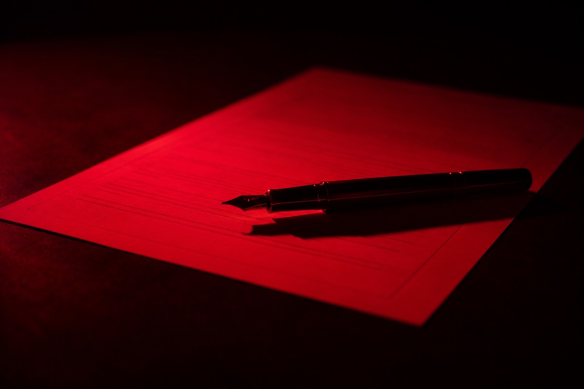 How to Tell a Good Agency from a Predatory One — Before You Sign Anything