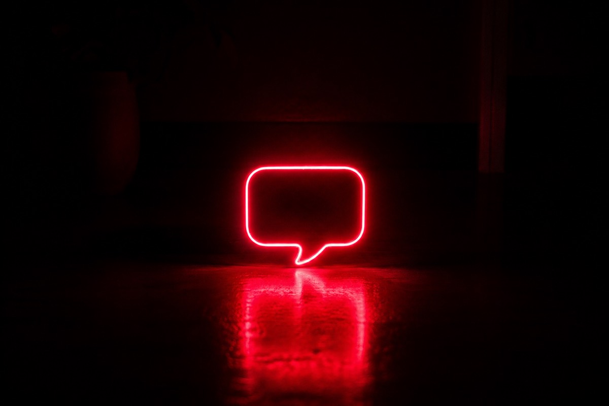 The Inbox Is the Business: A Creator's Guide to Chatting That Converts